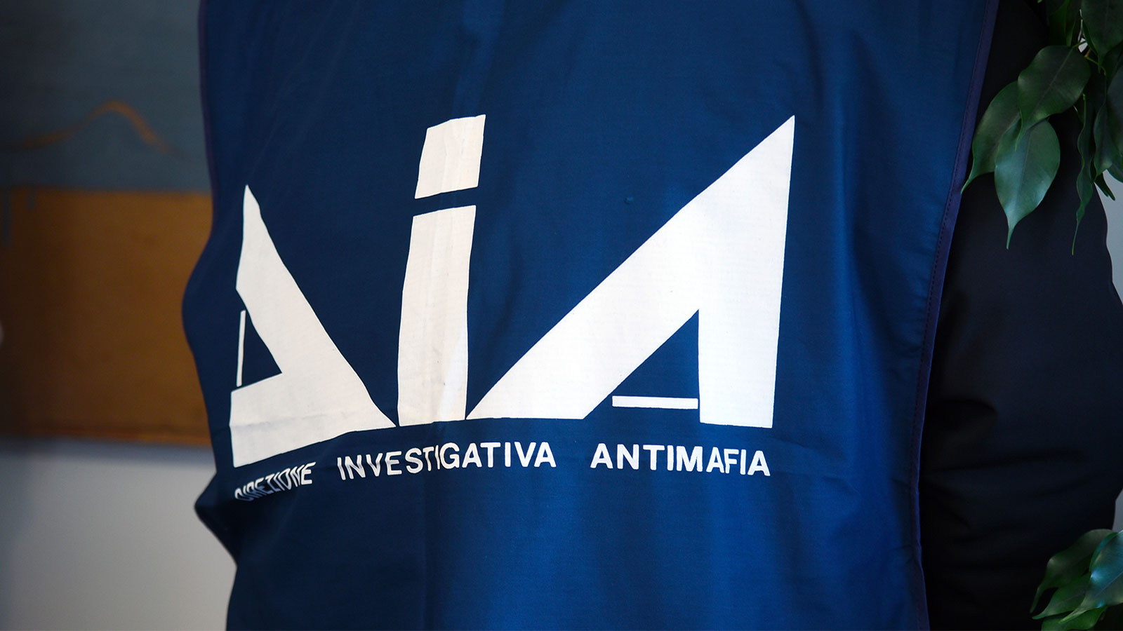 Immagine di corredo pubblicata da Direzione Investigativa Antimafia, senza identificazione delle persone coinvolte